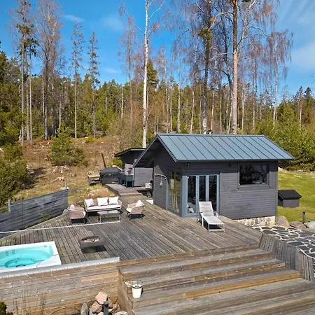 Hideout - Loevoe * Espoo