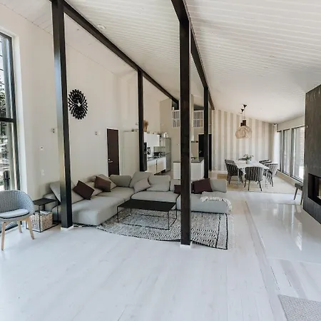 Villa Hideout - Loevoe Espoo