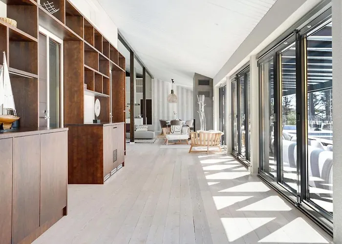 Hideout - Loevoe 艾斯堡