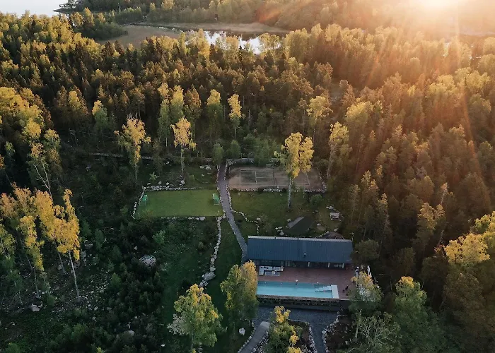 Hideout - Loevoe * 艾斯堡